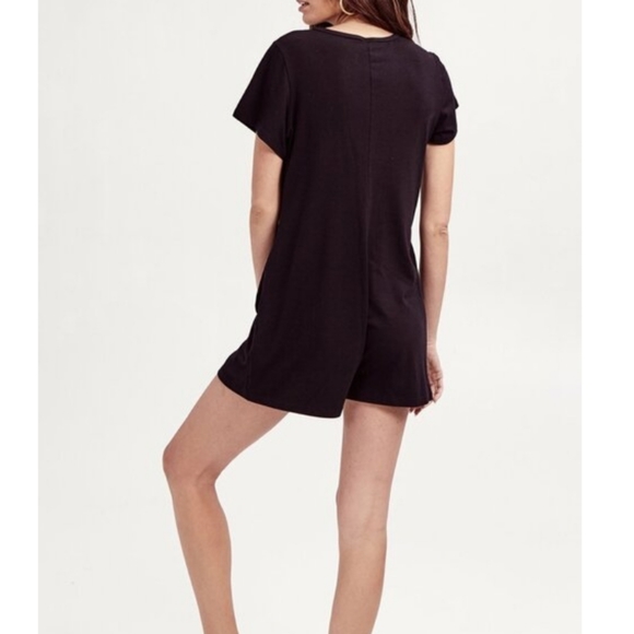 Smash+Tess Sunday Shorty Romper with Pockets - Picture 2 of 7